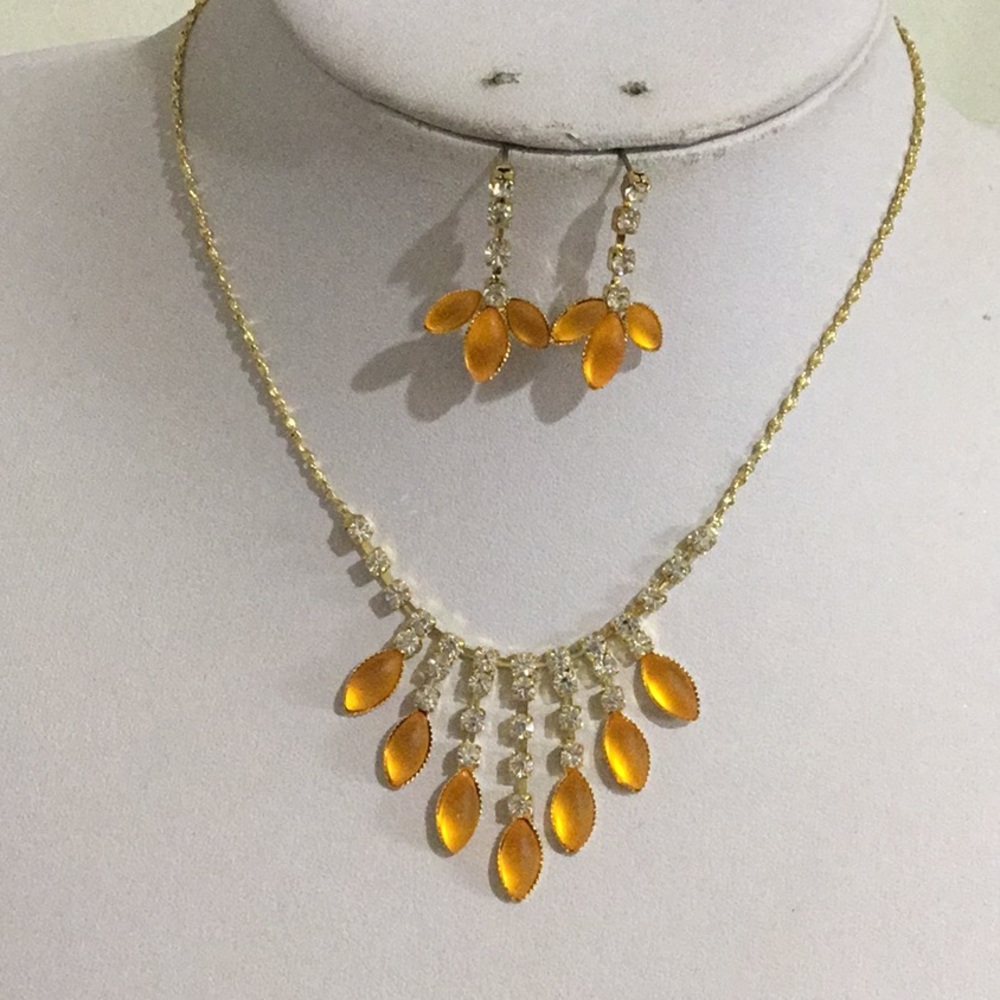 Yellow orangish bead gradual drop necklace earring